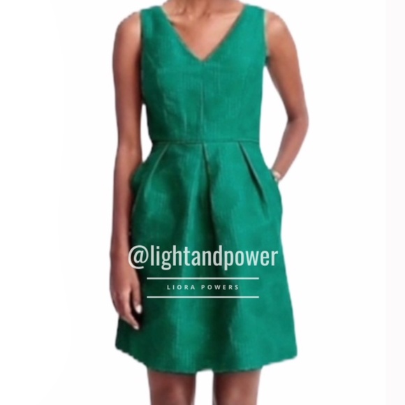J. Crew Dresses & Skirts - J. Crew Jacquard V-Neck Christmas Dress 4 EUC